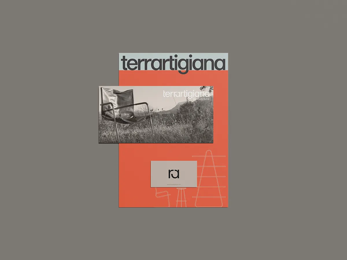 Copertina del catalogo su fondo grigio, con fotografia di una seduta